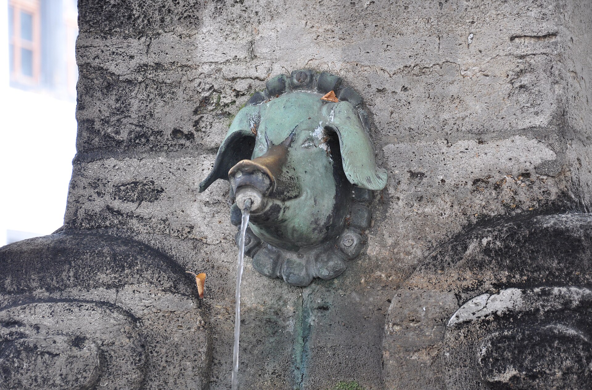 Der Skatbrunnen in Altenburg, der Heimatstadt des Skatspiels und Sitz des Deutschen Skatverbandes
